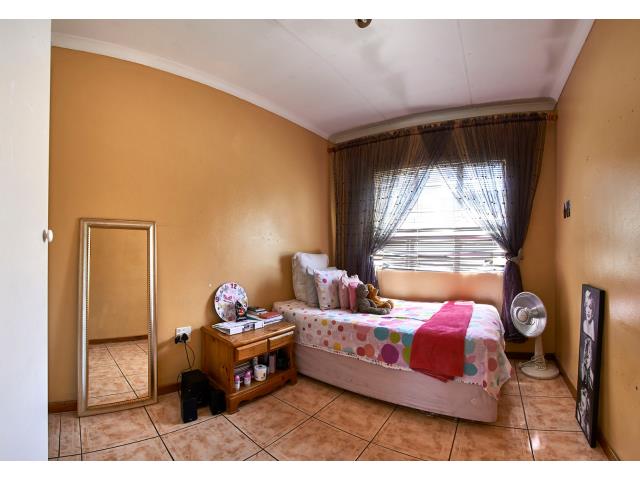 pic_61782373_640x480