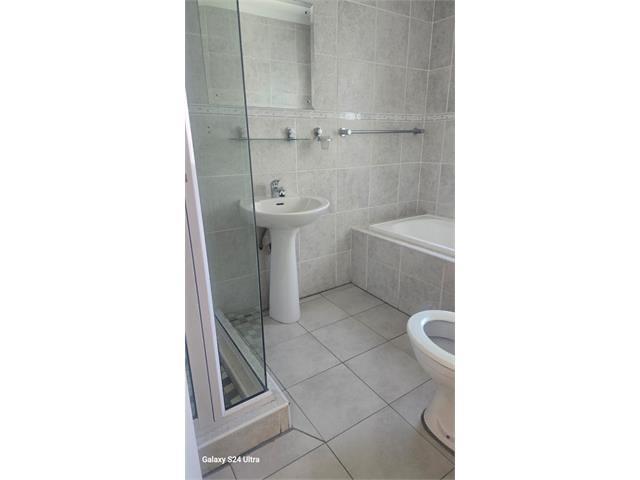 pic_64304210_640x480